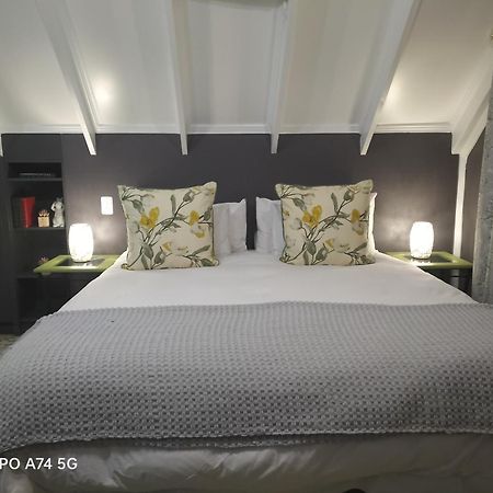 Rozenhof Guest Cottages Джордж Экстерьер фото